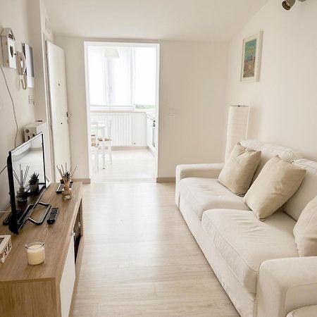 Apartmán La Via Del Castello Castelferretti Exteriér fotografie