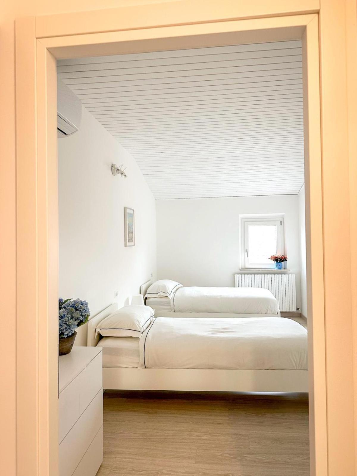 Apartmán La Via Del Castello Castelferretti Exteriér fotografie